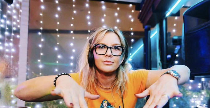 L’8 luglio 2023 Paola Peroni dj set @ Festa di S. Luigi - Centenaro di Lonato del Garda (BS)